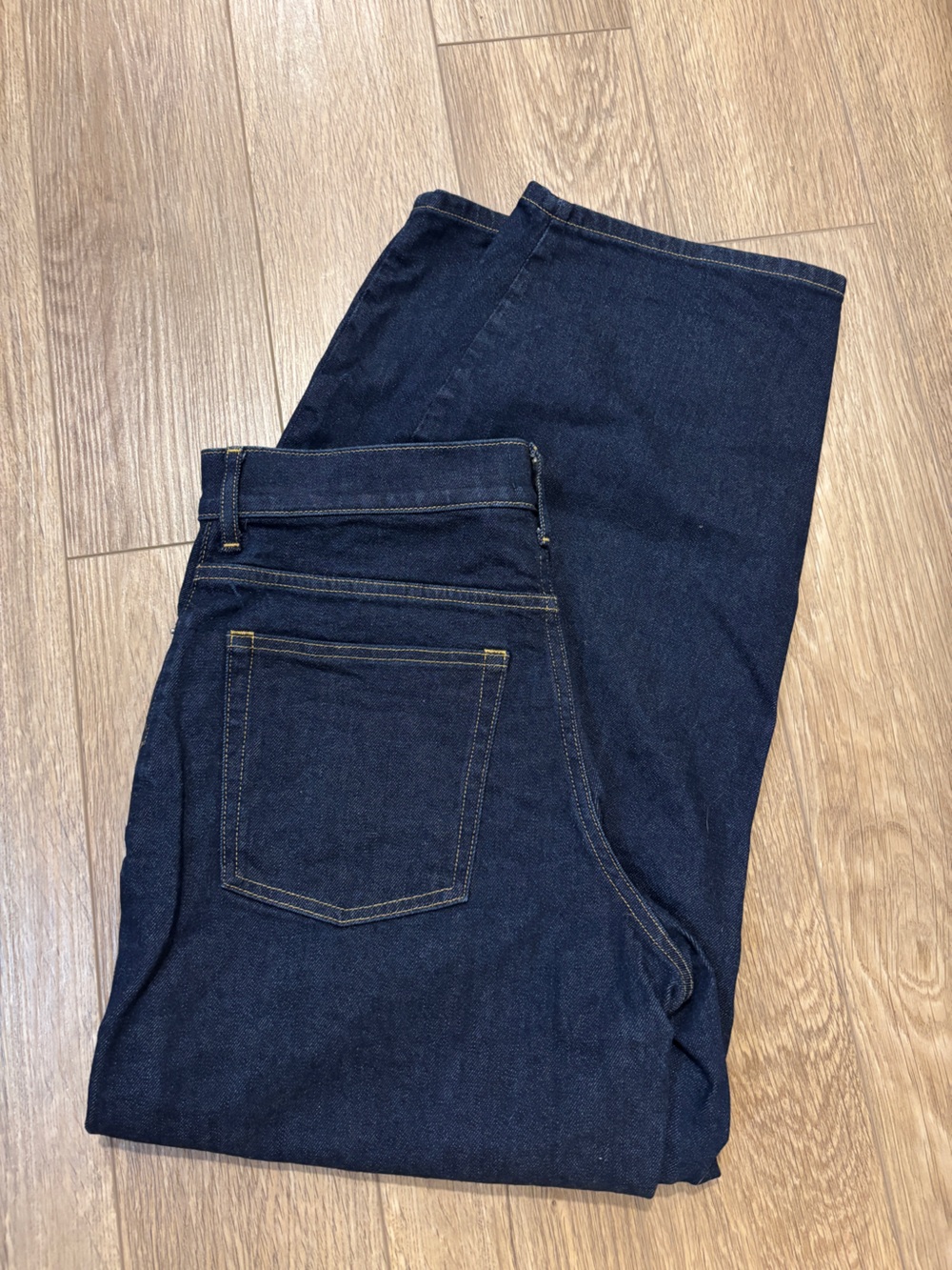 Everlane Way-High Curve Jeans in Dark Indigo - Picture 4 of 4